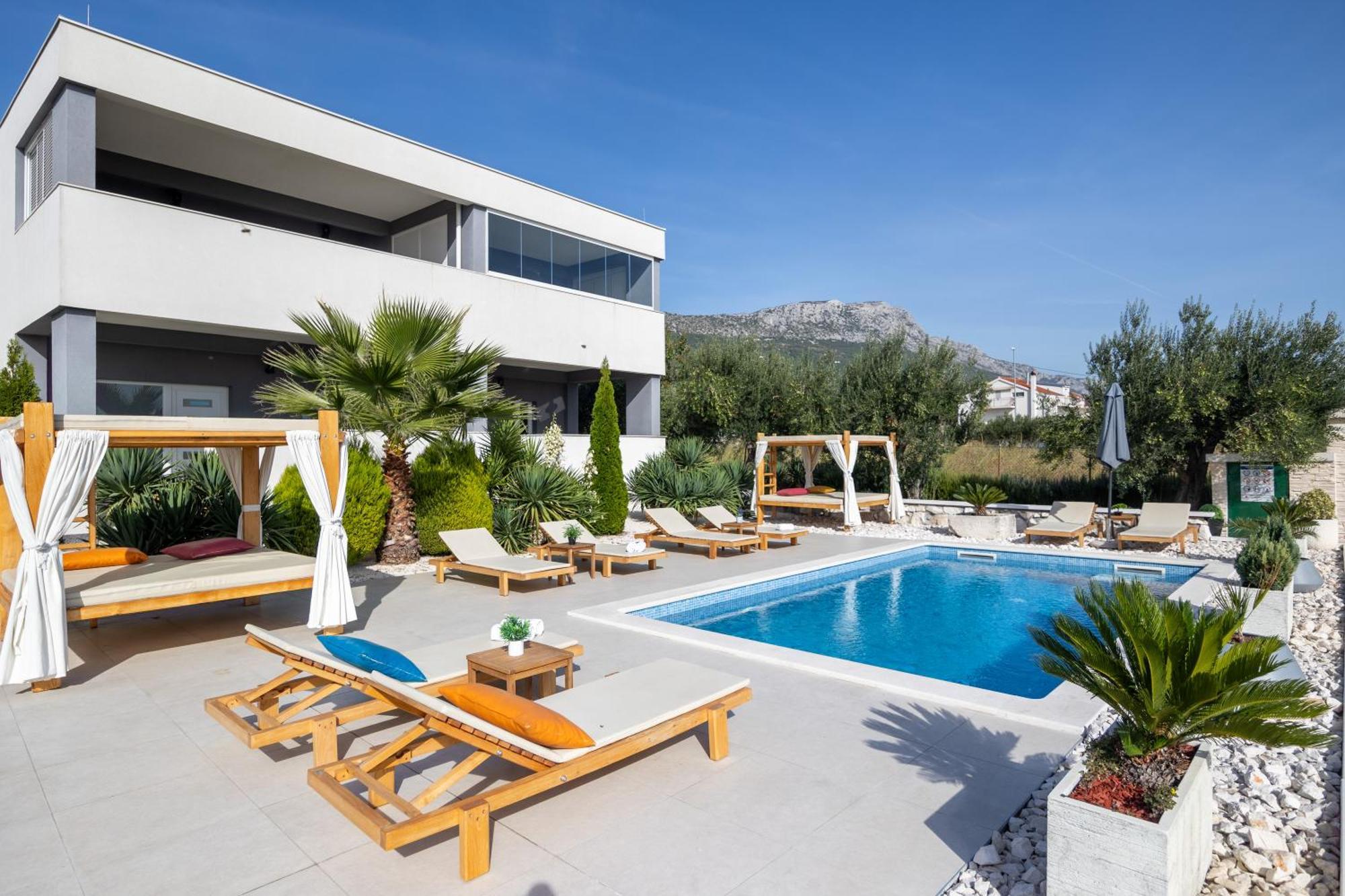 Gabriela Apartment Kastela Exterior photo